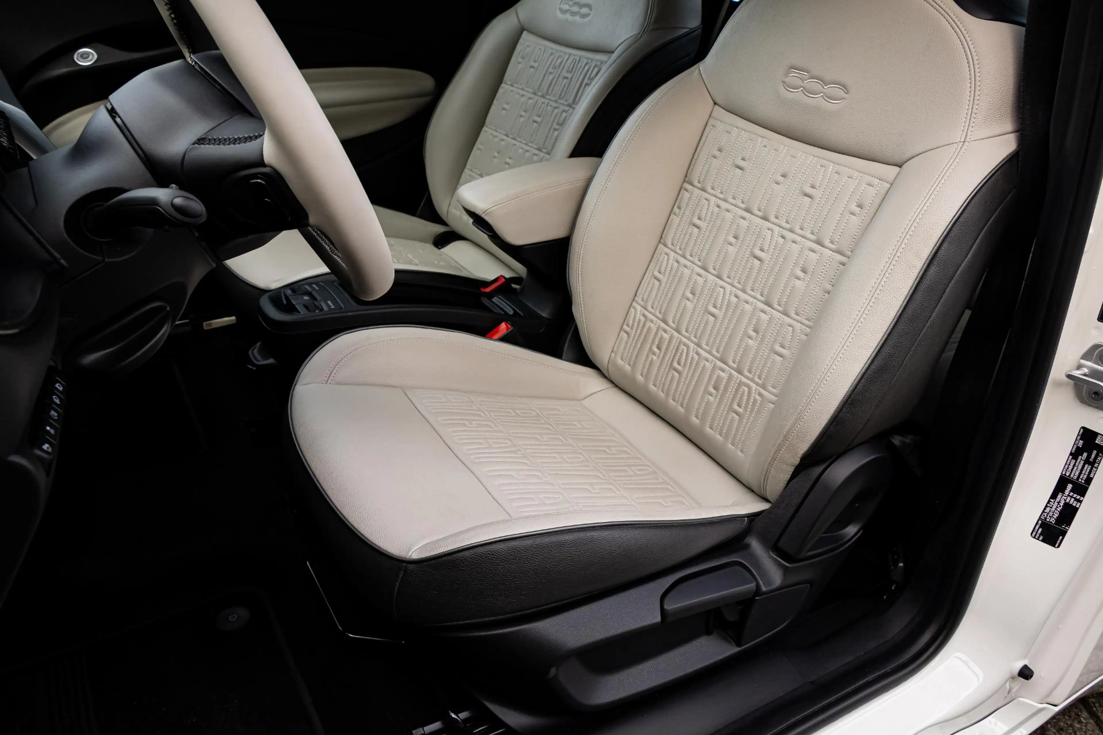 Fiat 500e La Prima by Bocelli 42 kWh Stoelverwarming | JBL | — photo 11