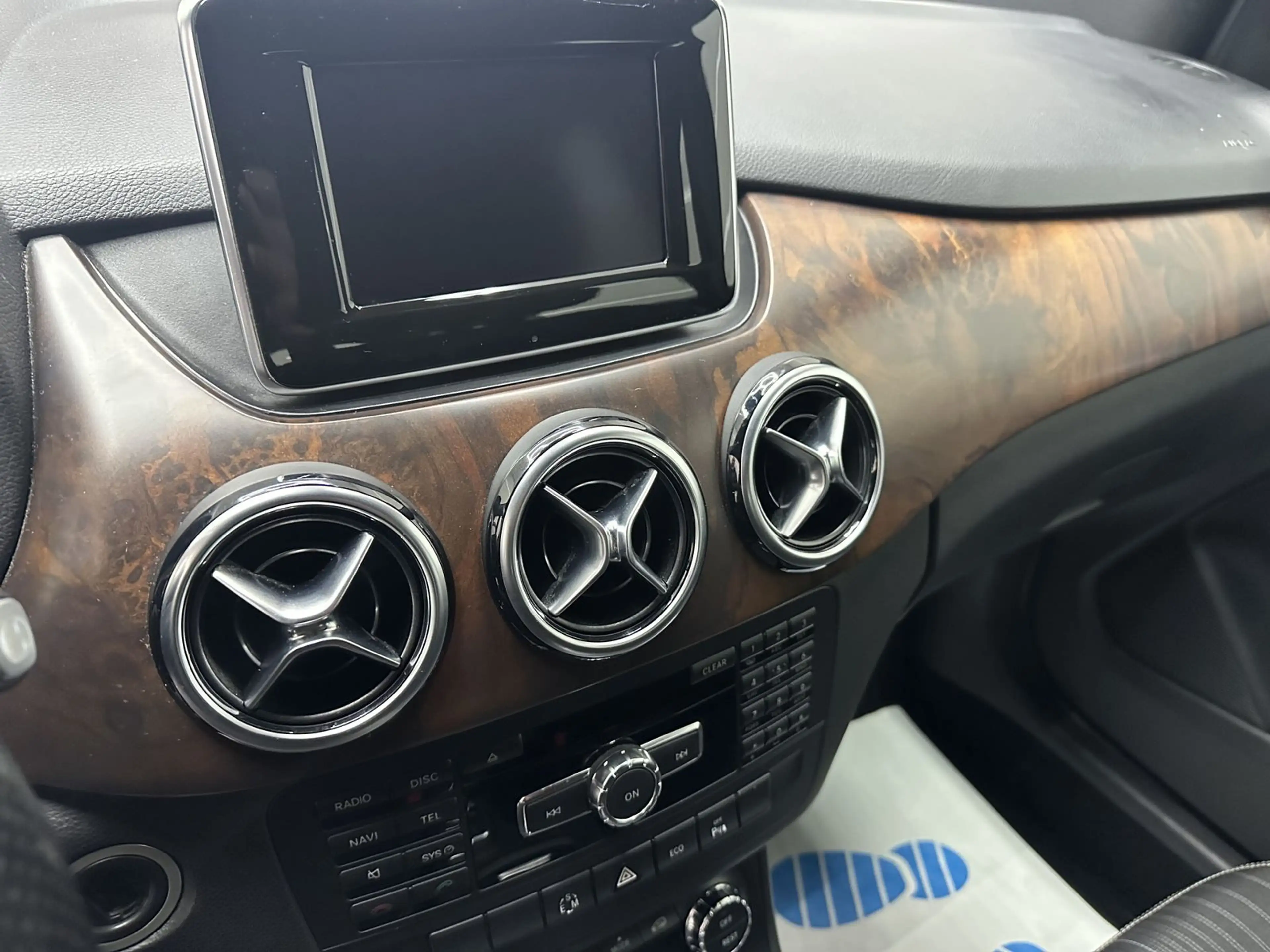 Mercedes-Benz B 250 "1 HAND-KLIMA-MULTI-PDC-ALU-TÜV NEU" — photo 15