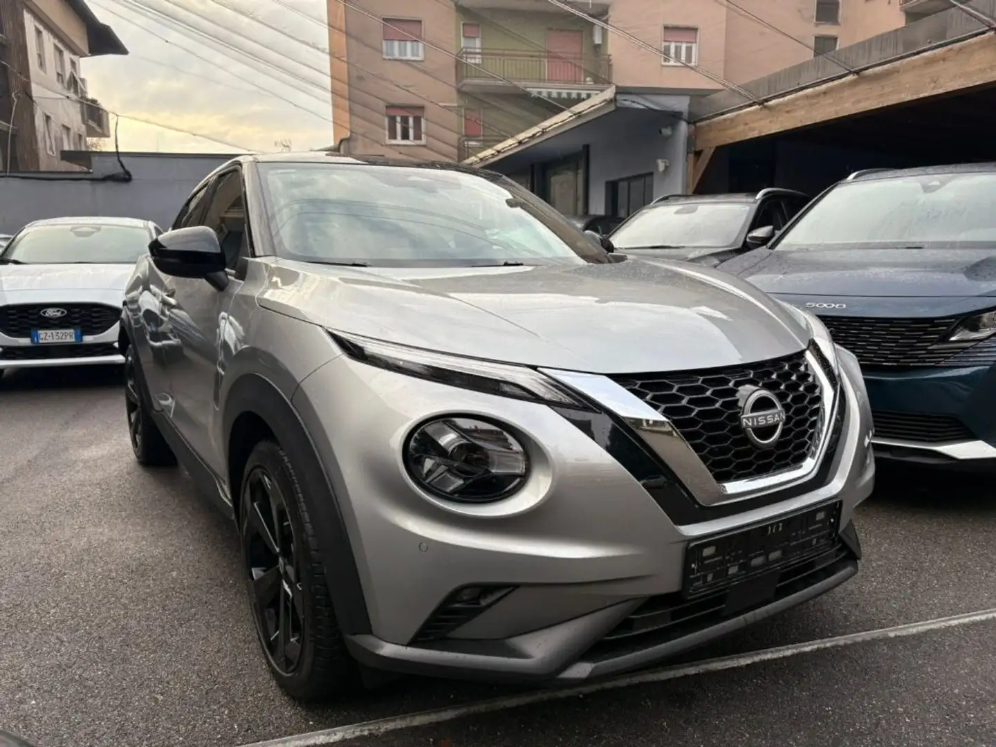 Nissan Juke 1.0 DIG-T 114 CV N-Connecta BiColor *PREZZO PROMO* Argento - 1