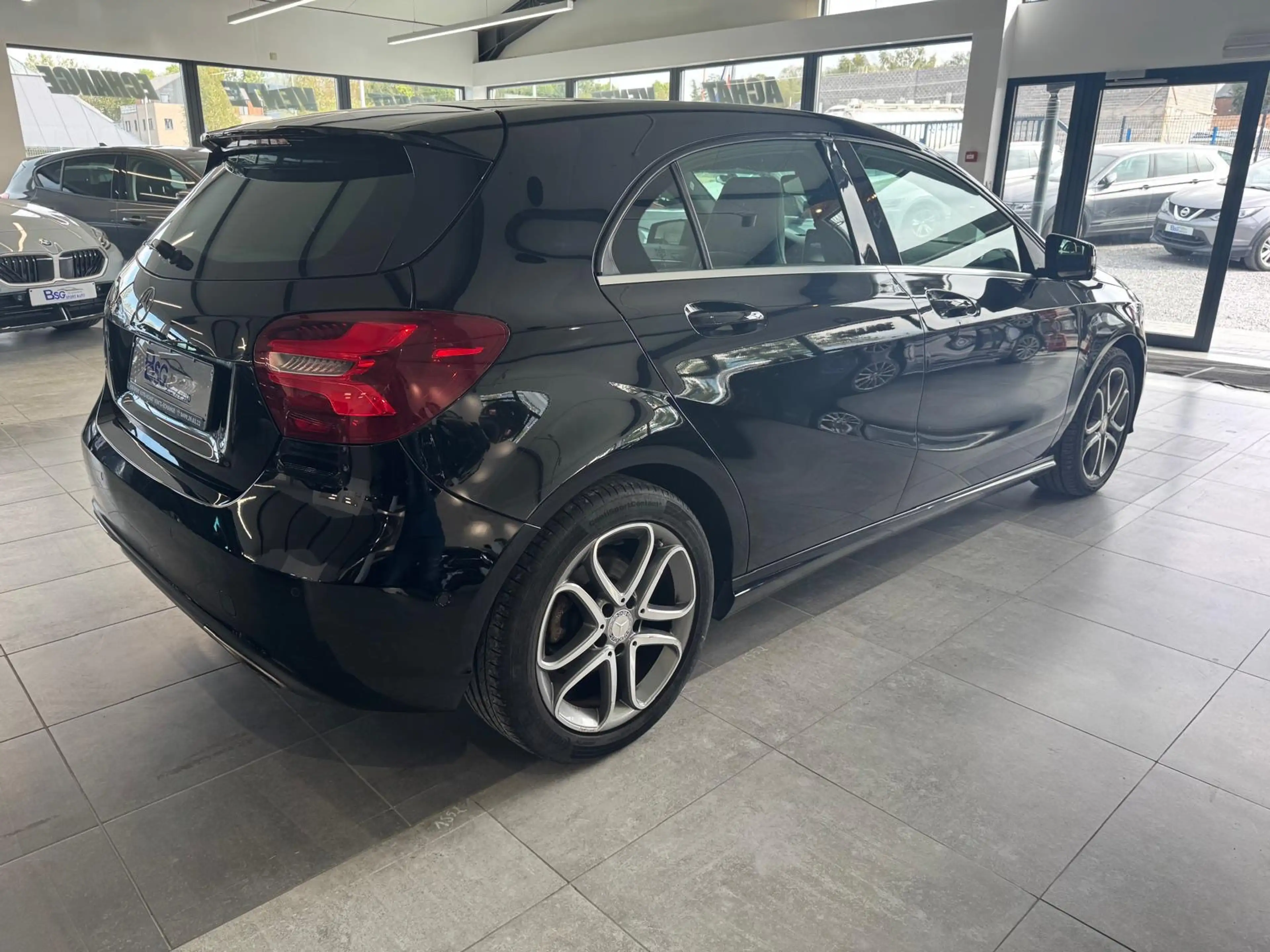 Mercedes-Benz A 180 *BOITE AUTO*LED*XENON*GPS*RADAR*✅39000 KM✅ — photo 4