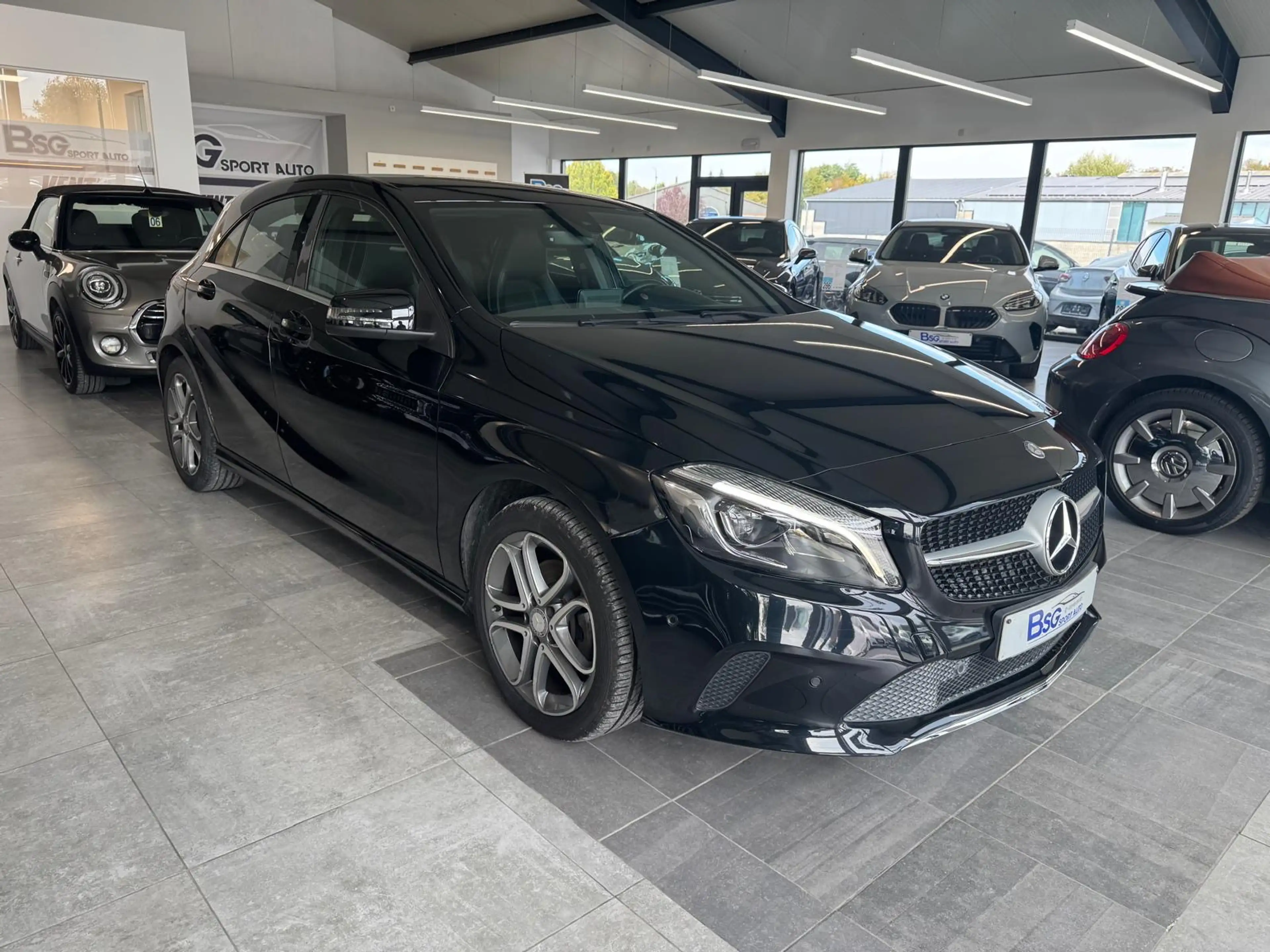 Mercedes-Benz A 180 *BOITE AUTO*LED*XENON*GPS*RADAR*✅39000 KM✅ — photo 3