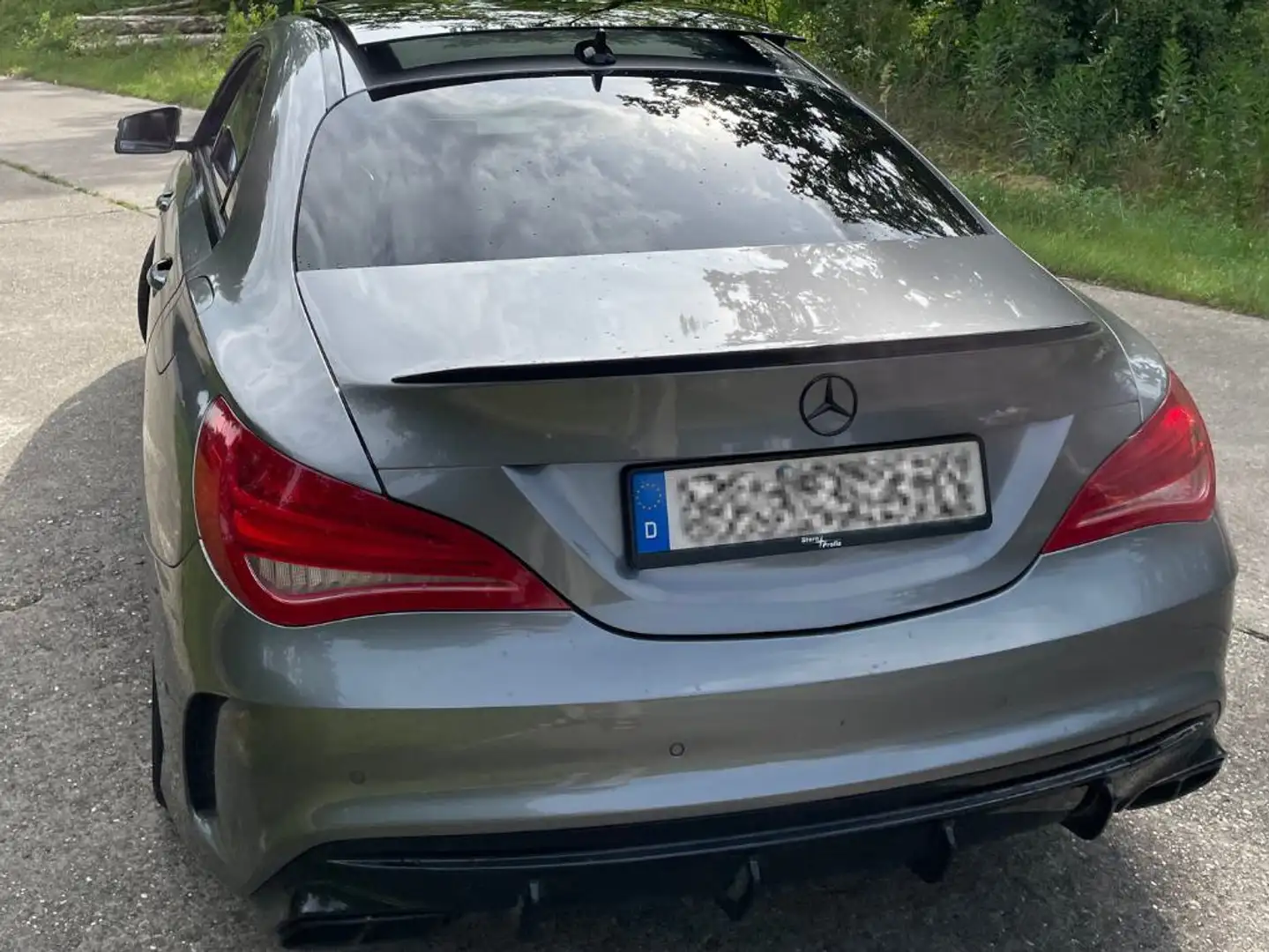 Mercedes-Benz CLA 200 CLA 200 AMG Line Grau - 2