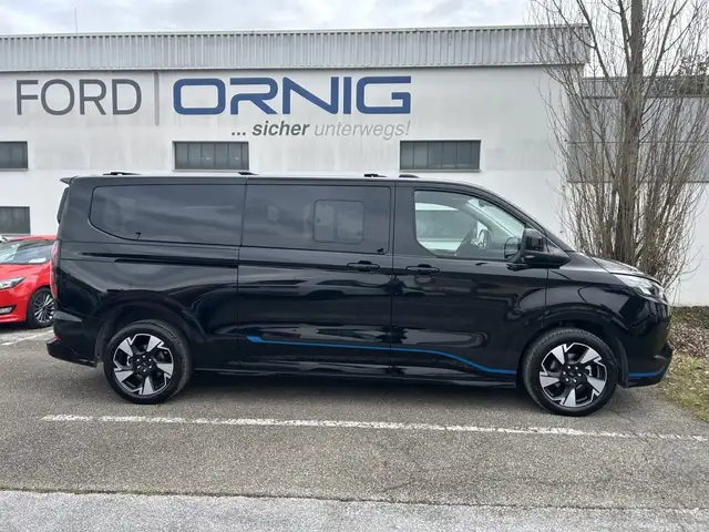 Ford Transit Custom Tourneo Custom Sport 340 L2H1 2.5 PHEV 233PS Automatik Ansicht 6