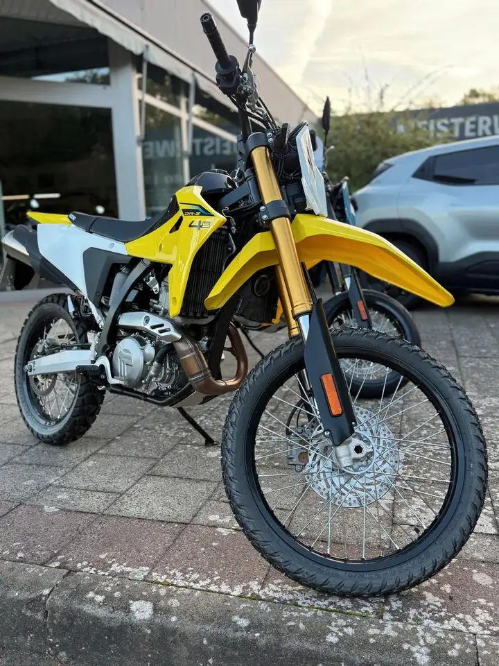 Suzuki DR-Z4S