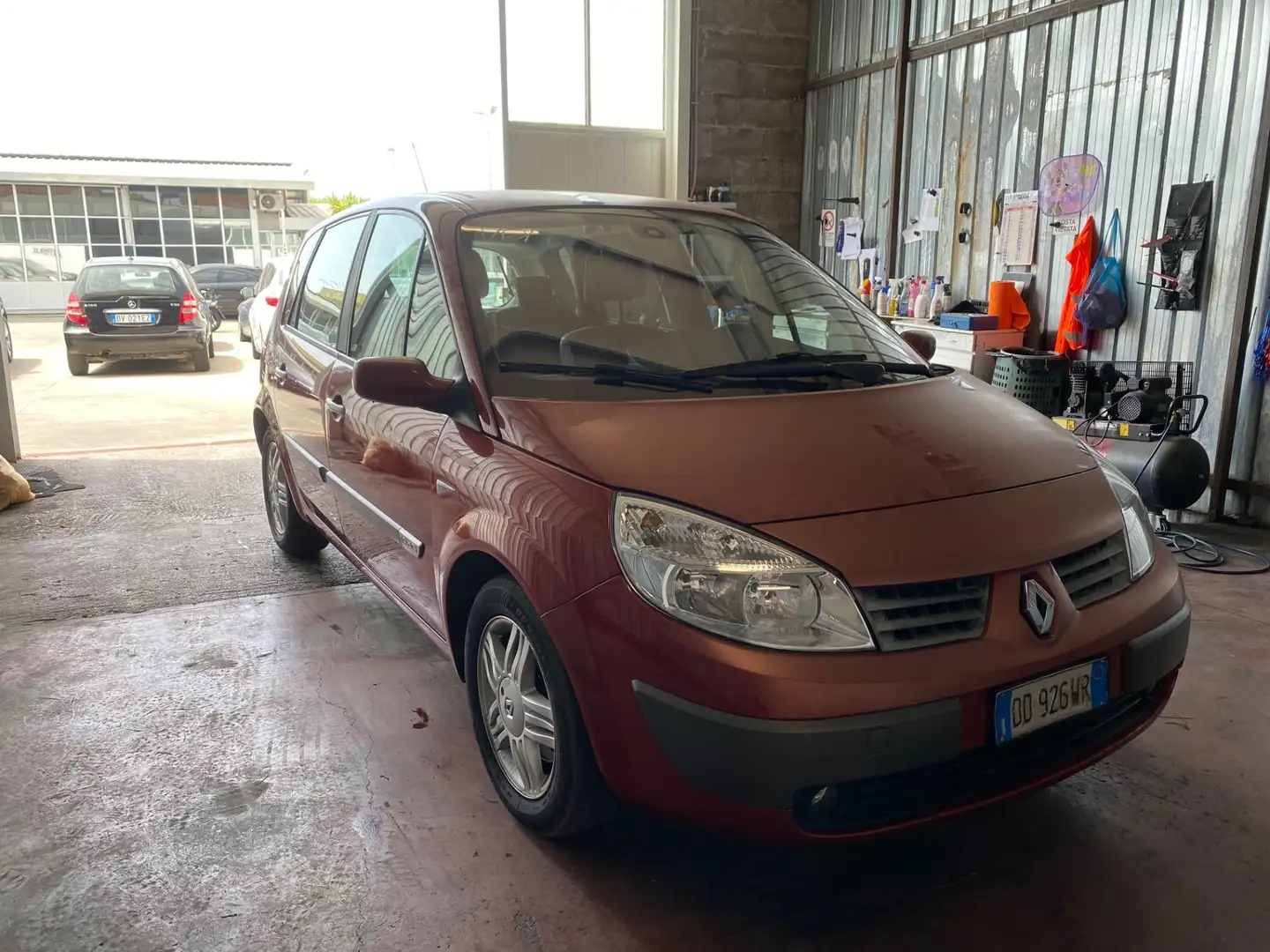 Renault Scenic Grand Scénic 1.9 dCi/130CV Confort Rosso - 2