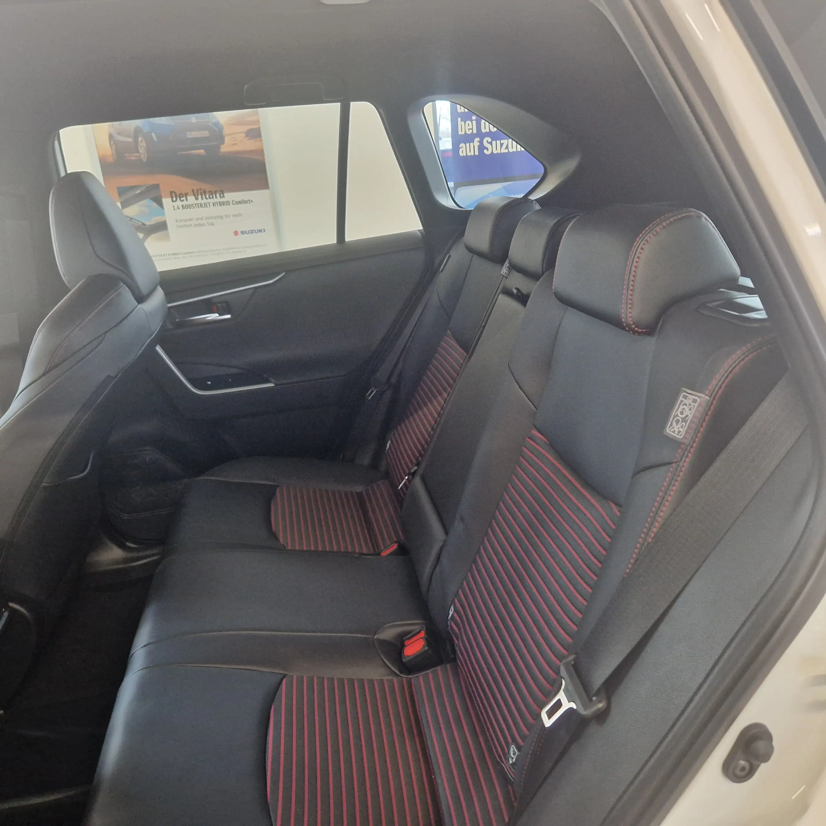 Suzuki Across Across PLUG-IN HYBRID AHK — photo 11