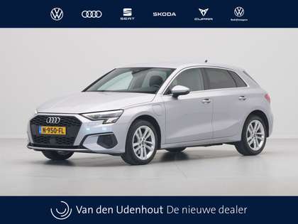 Audi A3 Sportback 40 TFSI e Edition Navigatie Stoelverwarm