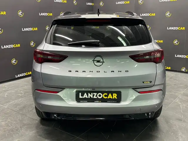 Opel Grandland view 5