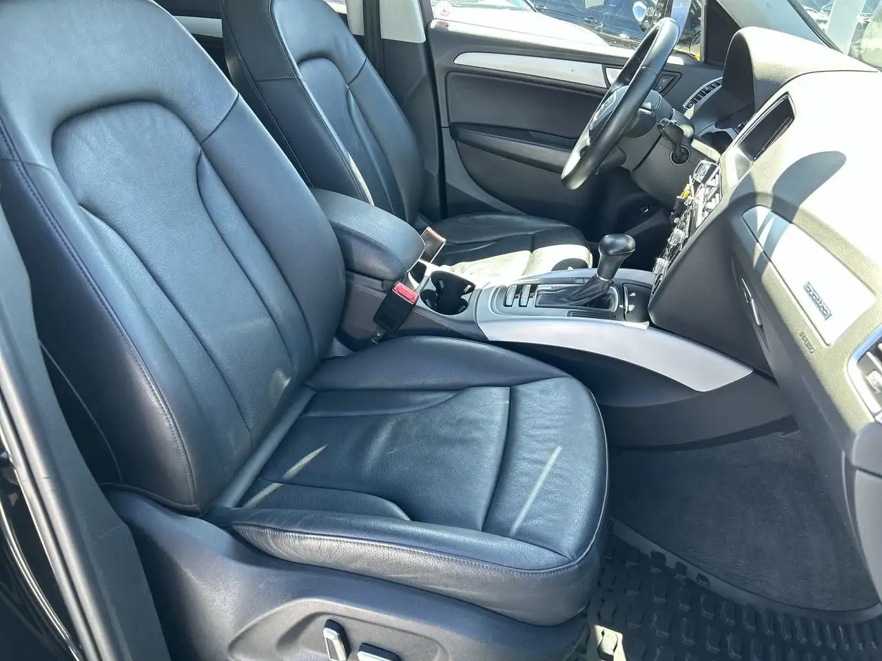 Audi Q5 снимка Audi Q5