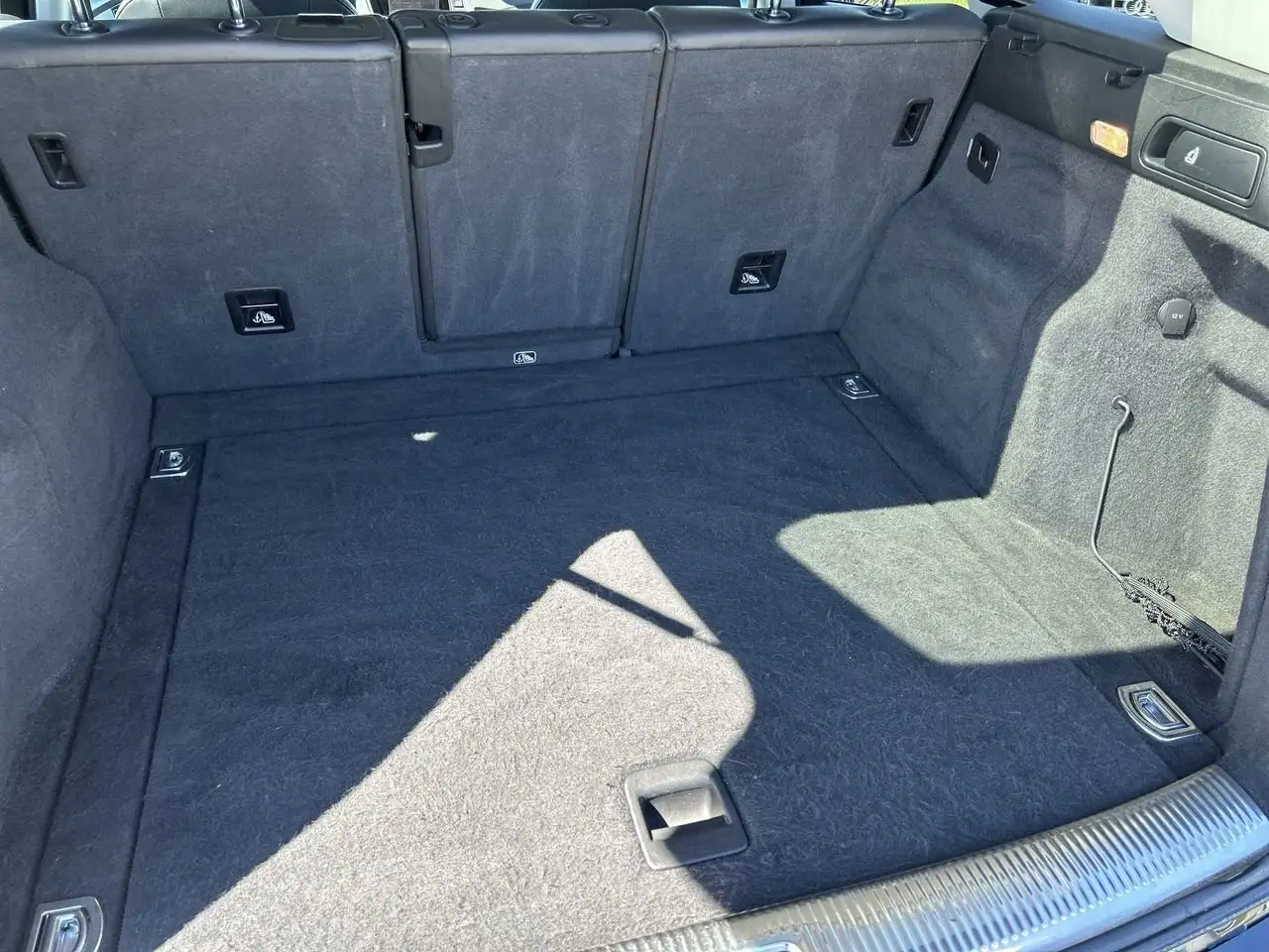 Audi Q5 снимка Audi Q5