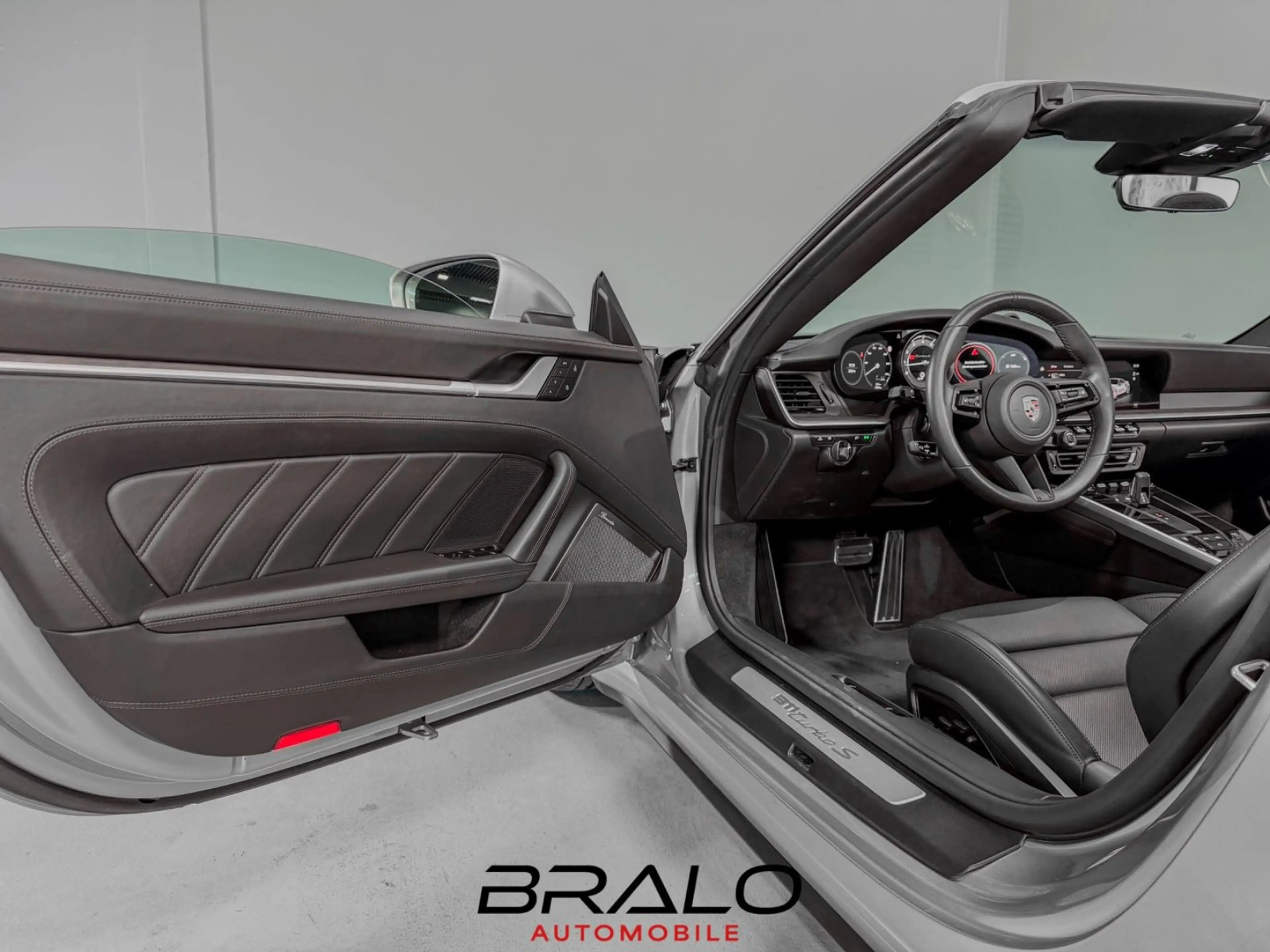 Porsche 992 Turbo S Cabriolet, - voll - Approved 09.2027 — photo 13