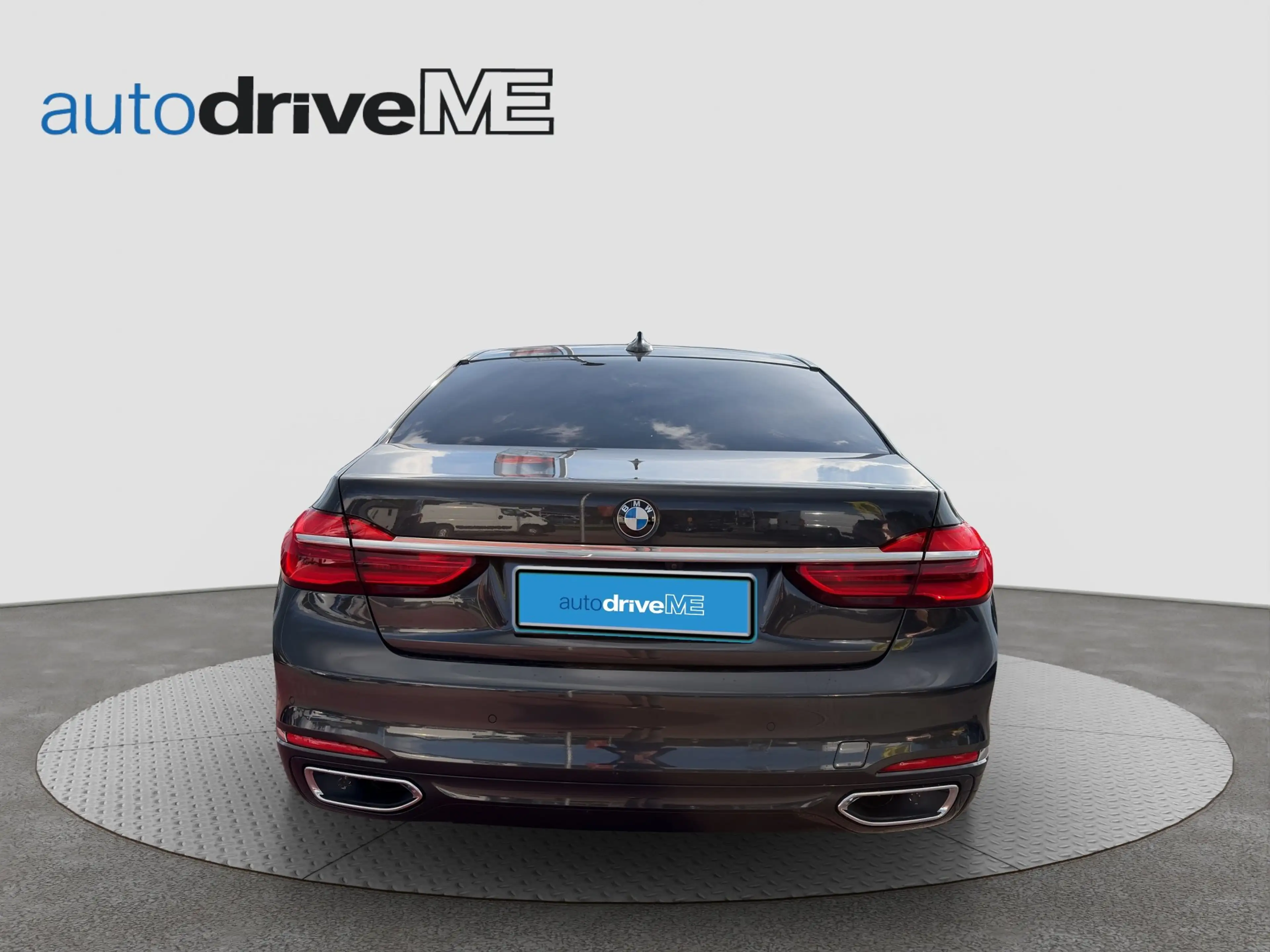 BMW 750 Ld xDrive — photo 4