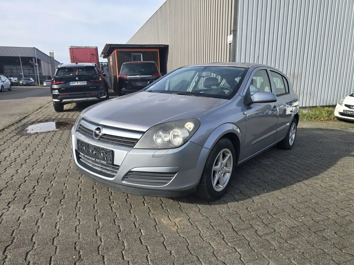 Opel Astra 1.6 Twinport Enjoy Silber - 1