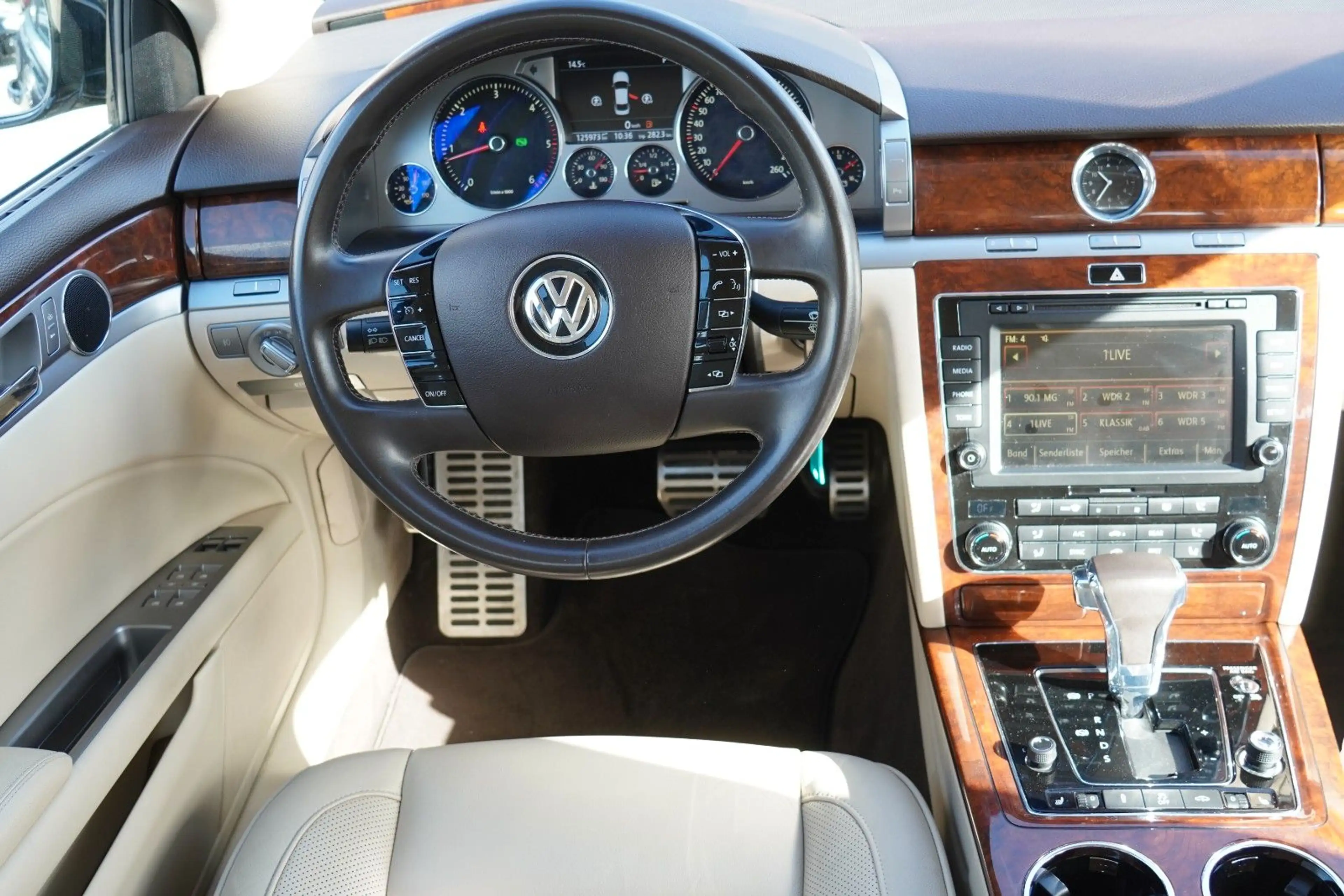 Volkswagen Phaeton V6 TDI 4Motion MIT 3 JAHREN GARANTIE !!! — photo 9