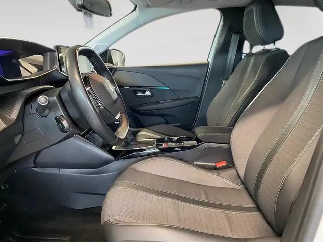 Peugeot 208 view 7