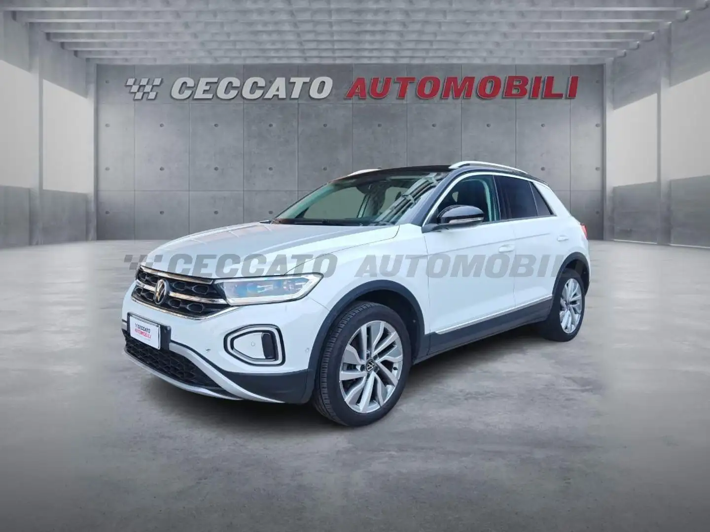 Volkswagen T-Roc T-Roc 2.0 tdi Style 4motion 150cv dsg Bianco - 1