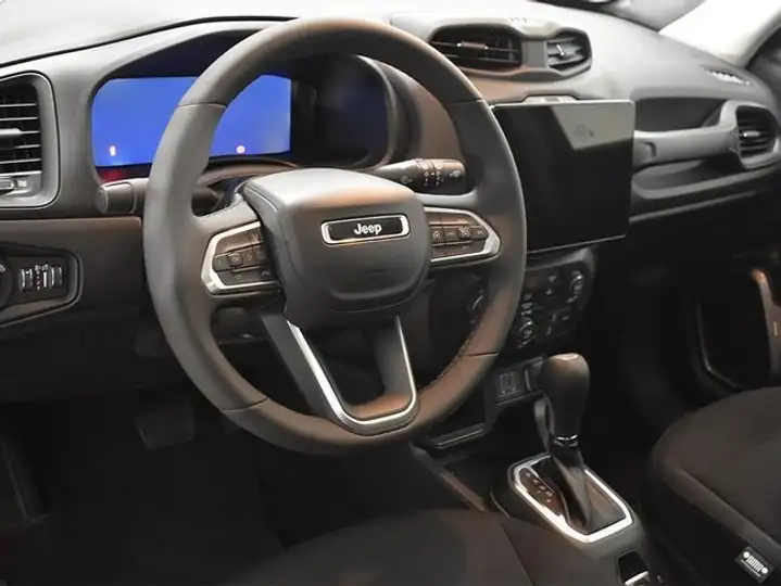 Jeep Renegade 2025, foto 13