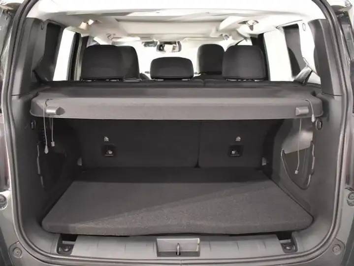 Jeep Renegade 2025, foto 15