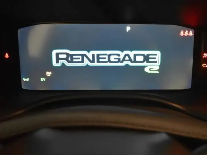 Jeep Renegade 2025, foto 8