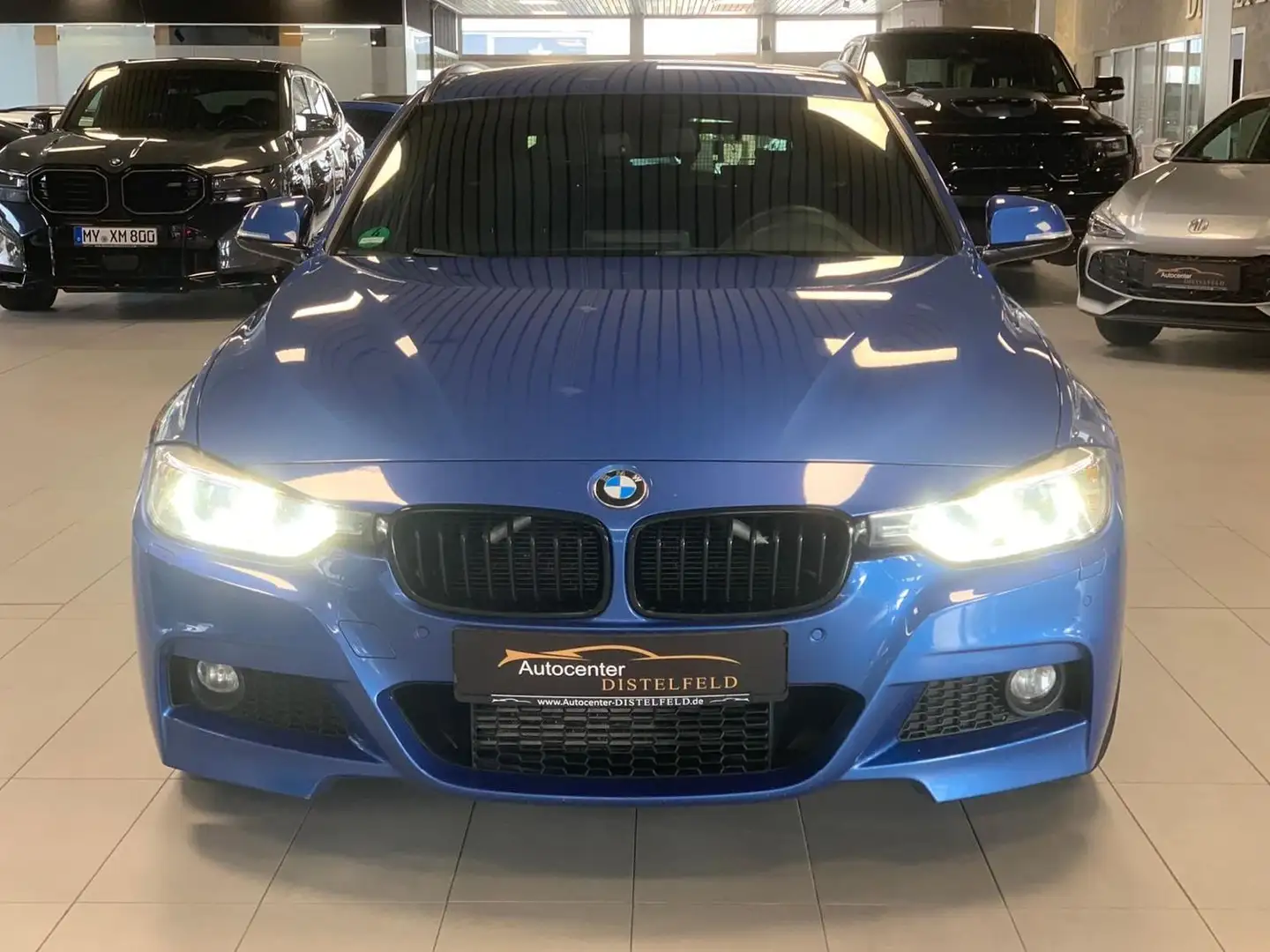 BMW 320 d M Performance 200PS Bi-Xenon Blau - 2