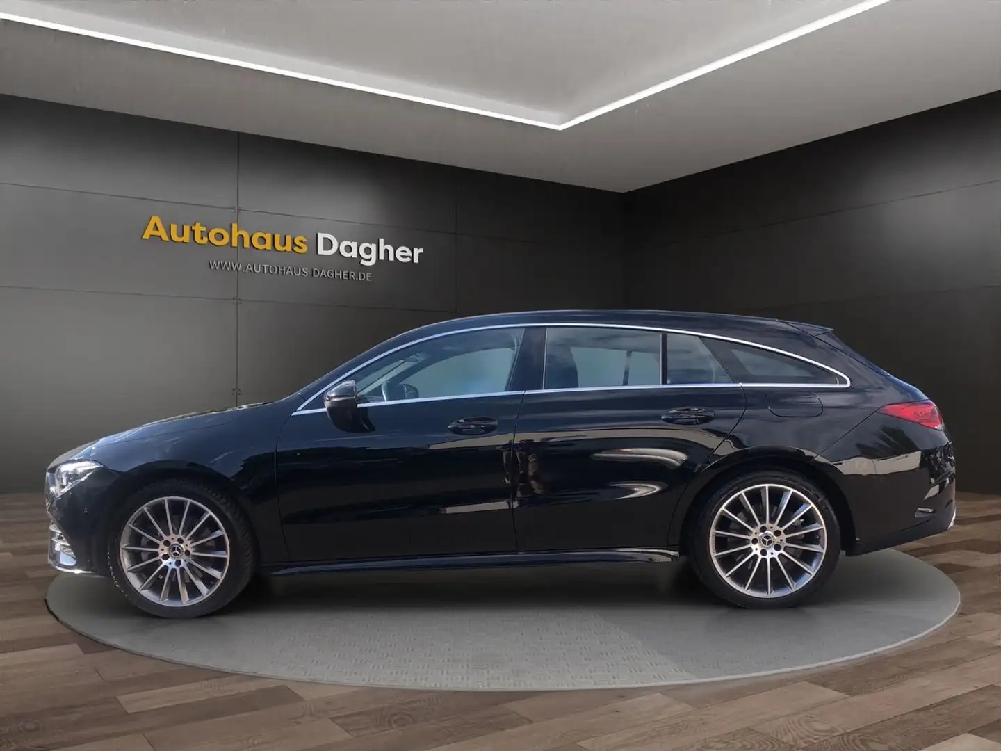 Mercedes-Benz CLA 250 AMG-Line LED Schwarz - 2