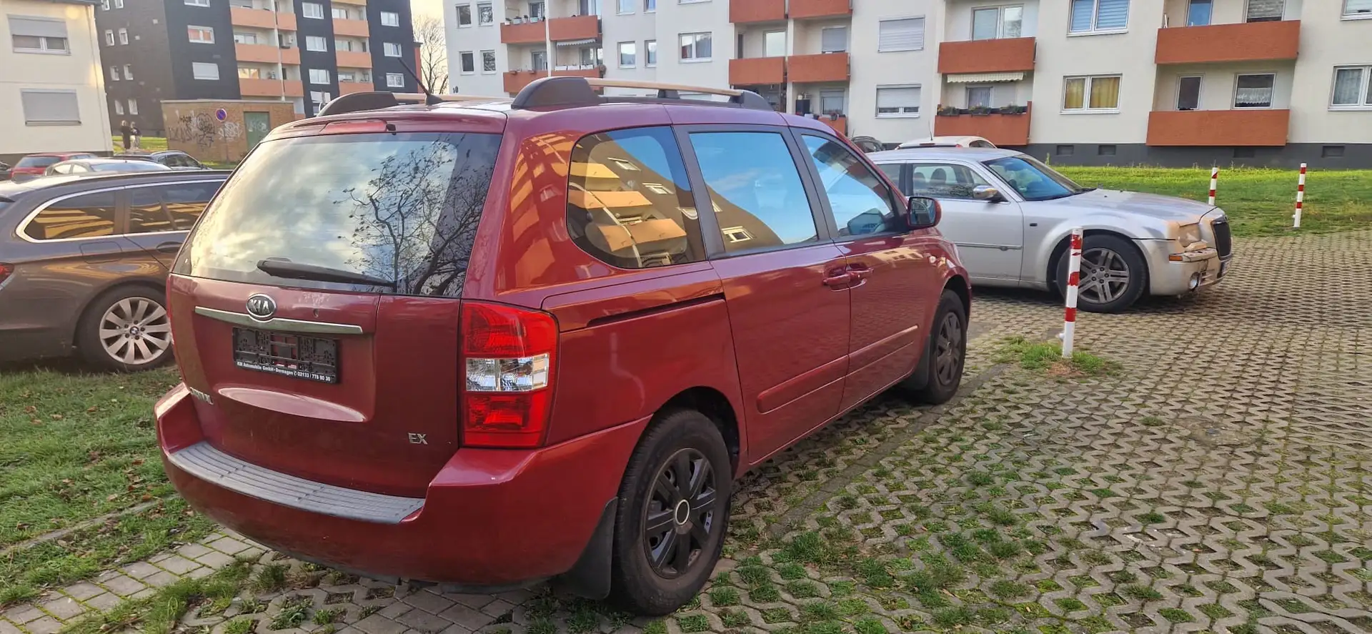 Kia Carnival 2.9 CRDi VGT EX Basis Rojo - 2