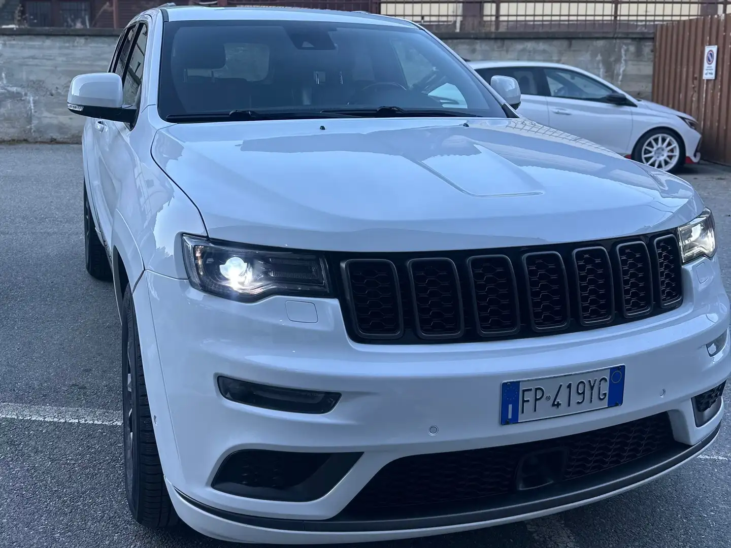 Jeep Grand Cherokee 3.0d 250 Cv model S Beyaz - 2