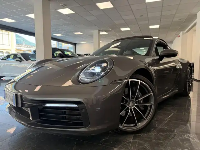Porsche 992