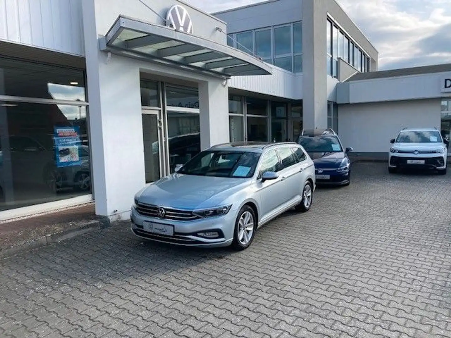 Volkswagen Passat Variant CB 2,0 TDI DSG Business Silber - 2