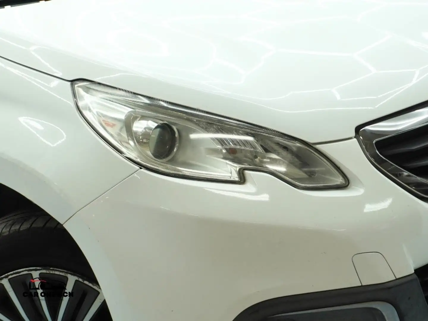 Peugeot 2008 Active 1.2 VTi 82 Blanco - 2