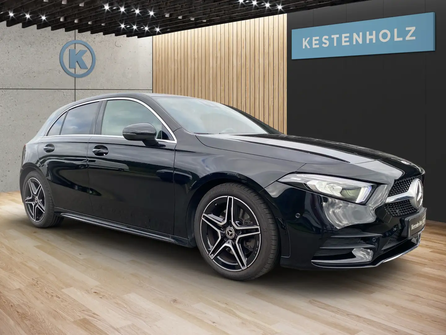 Mercedes-Benz A 250 A 250 Kompaktlimo *AMG*KAMERA*SHZ*LED*MBUX* Navi Schwarz - 2