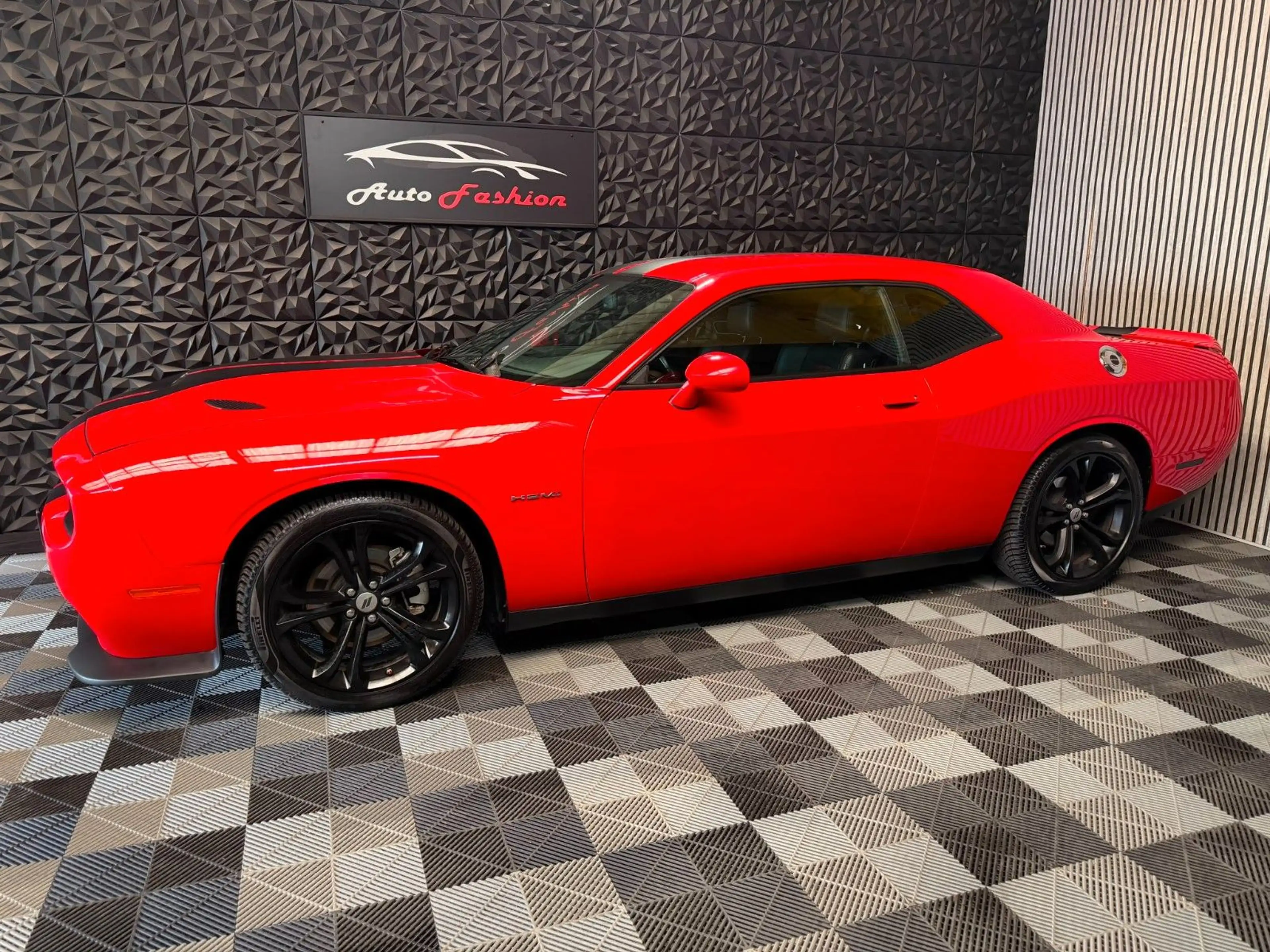 Dodge Challenger R/T V8 5,7L — photo 2