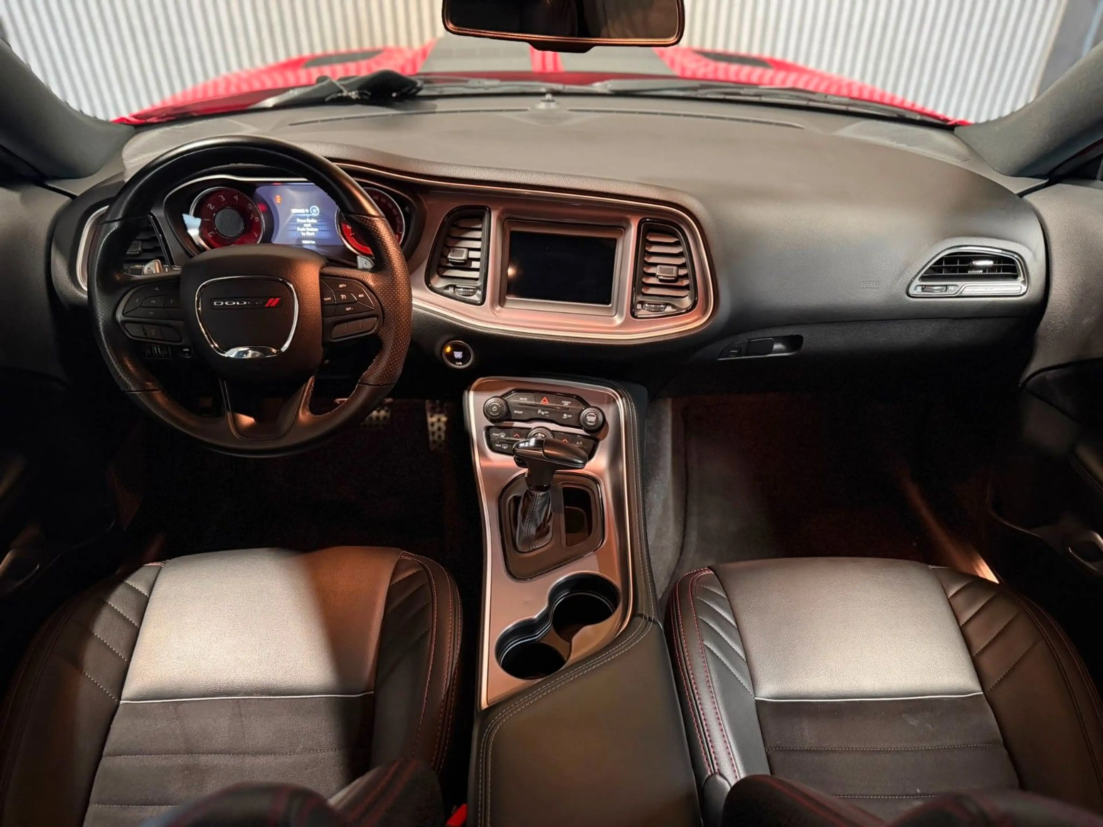 Dodge Challenger R/T V8 5,7L — photo 6