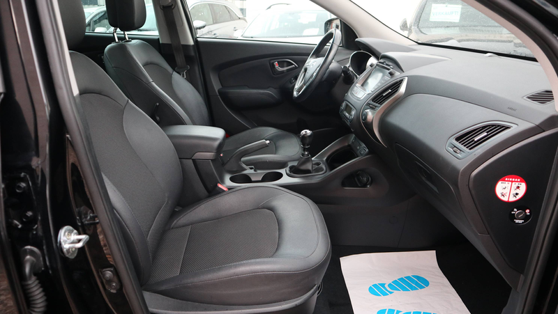 Hyundai iX35 Black 4 AWD*Leder*Xenon*Navi* — photo 13