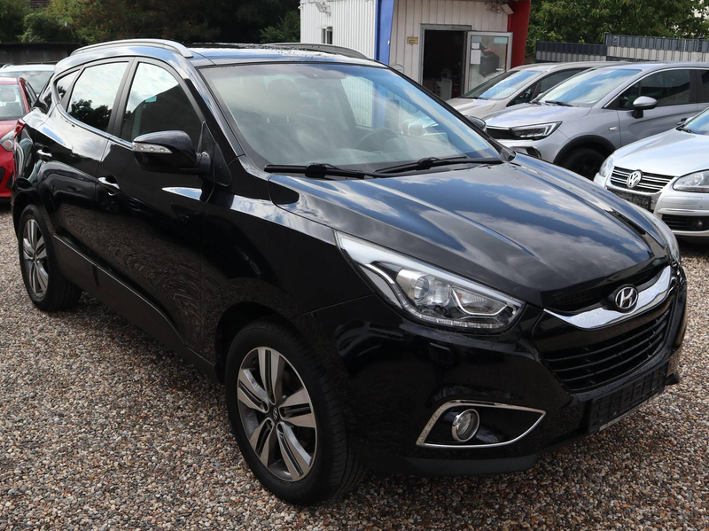 Hyundai iX35 Black 4 AWD*Leder*Xenon*Navi* — photo 4