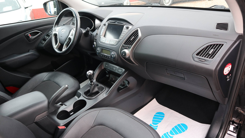 Hyundai iX35 Black 4 AWD*Leder*Xenon*Navi* — photo 12