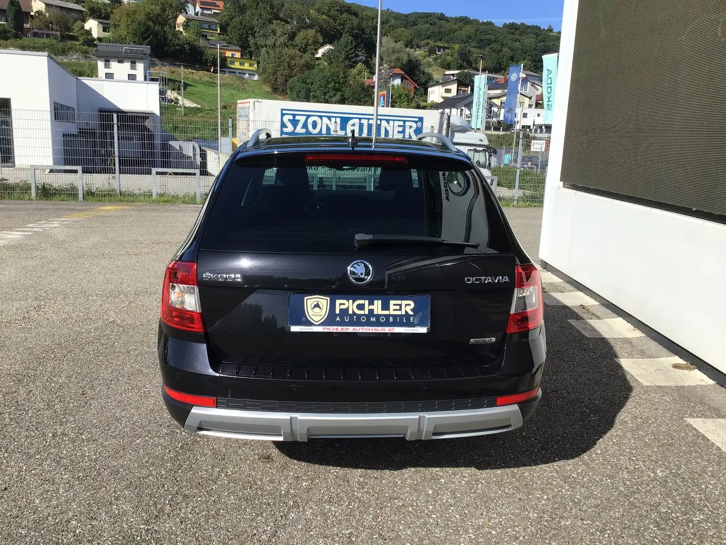 Skoda Octavia 4x4 Scout TDI DSG Nero - 2