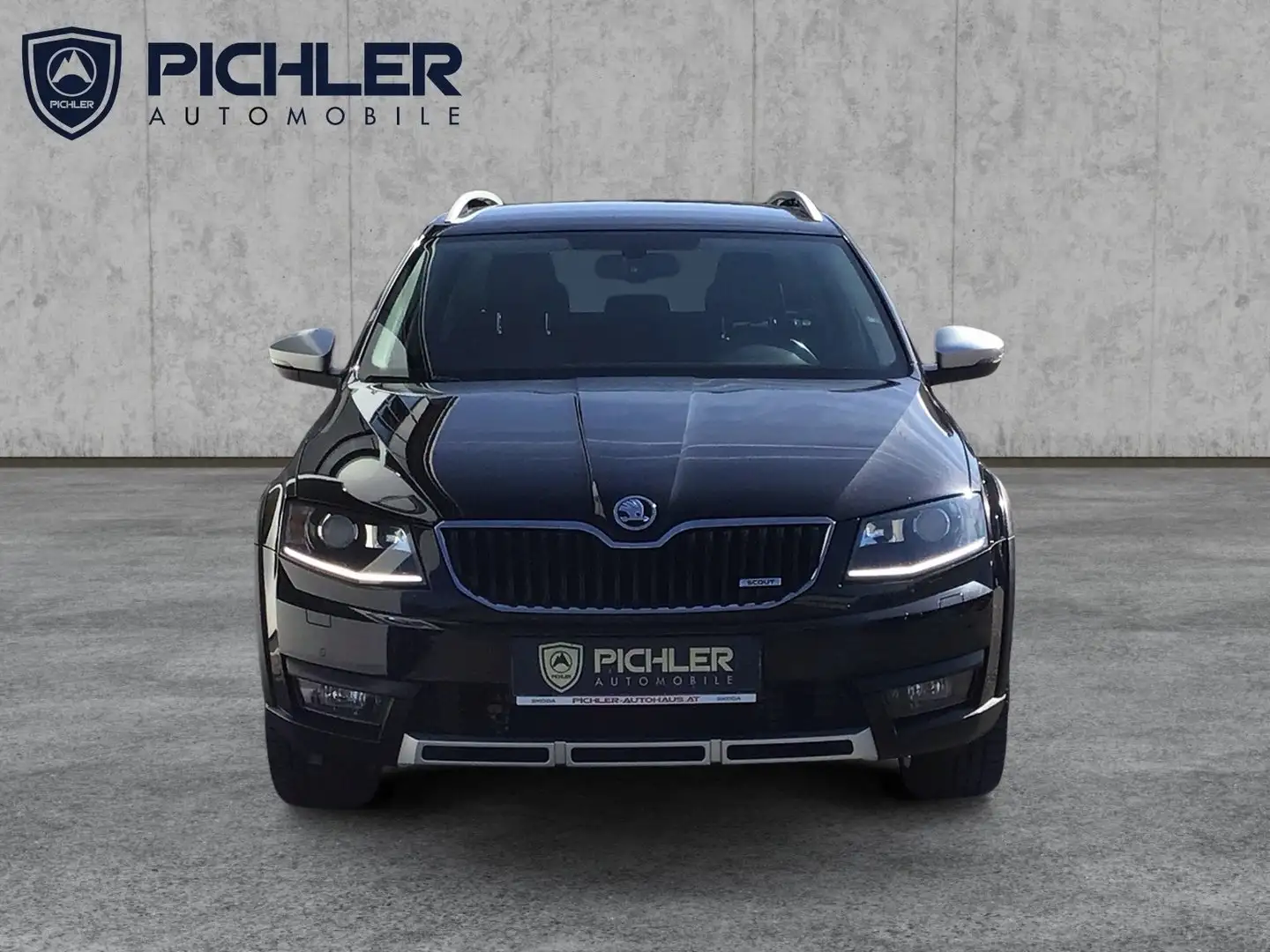 Skoda Octavia 4x4 Scout TDI DSG Zwart - 2