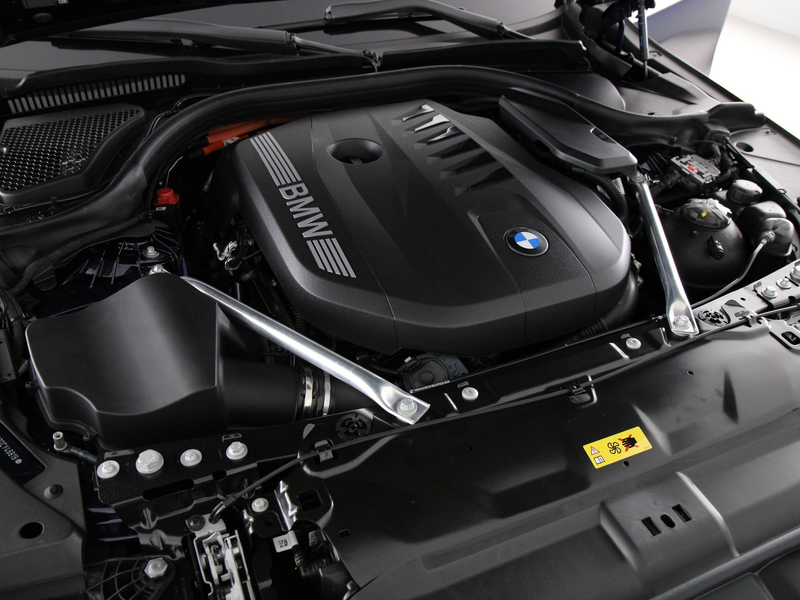 BMW 550 5 serie Touring 550e xDrive — photo 4