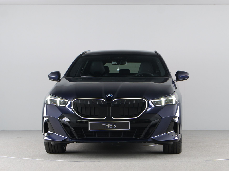 BMW 550 5 serie Touring 550e xDrive — photo 6