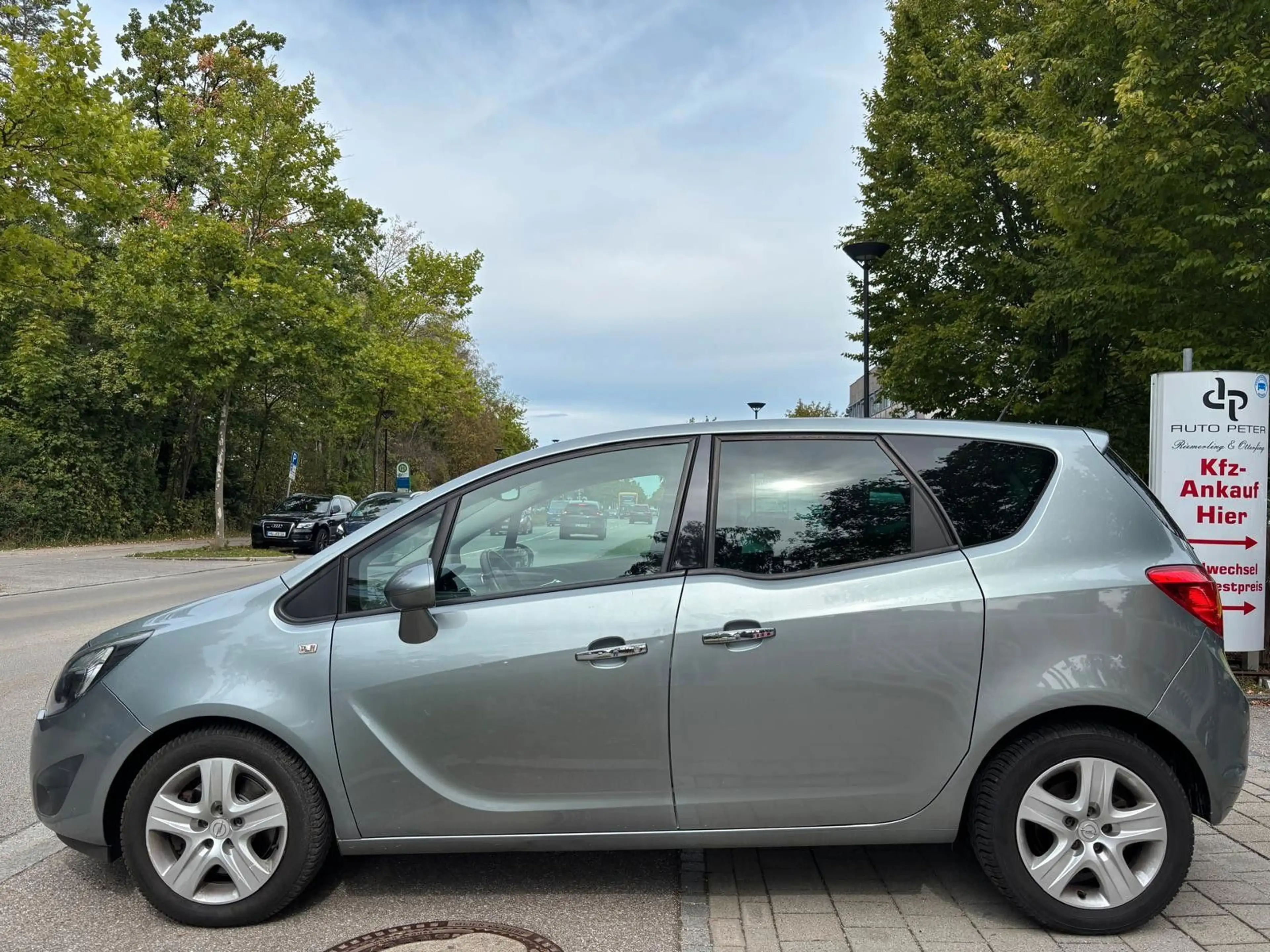 Opel Meriva B Innovation *TÜV 2028*AUTOMATIK* — photo 2