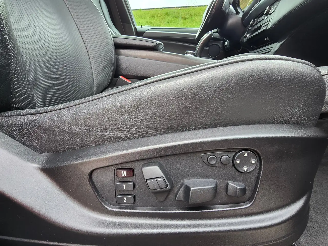 BMW X6 xDrive50i Top – Bild 21