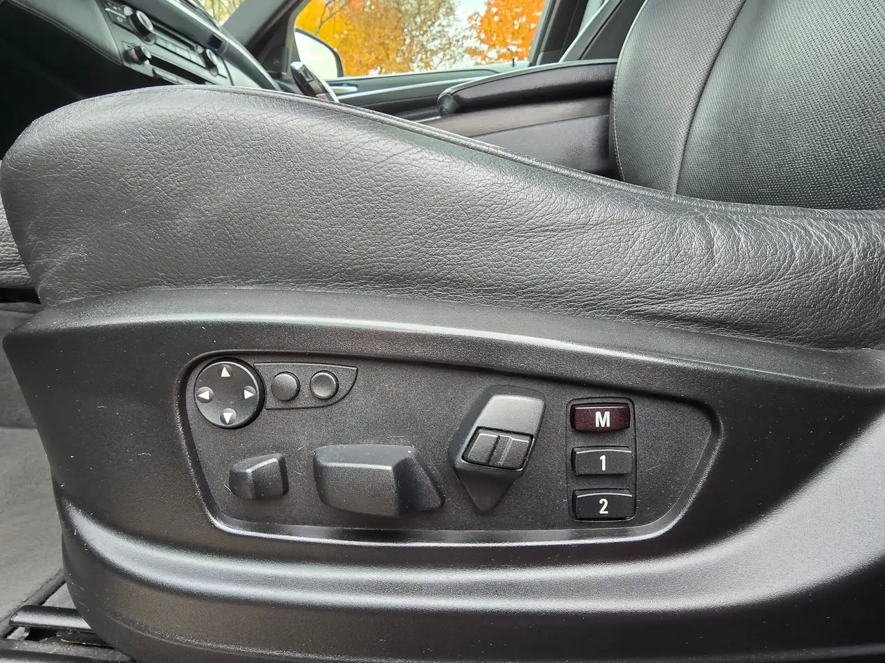 BMW X6 xDrive50i Top – Bild 11