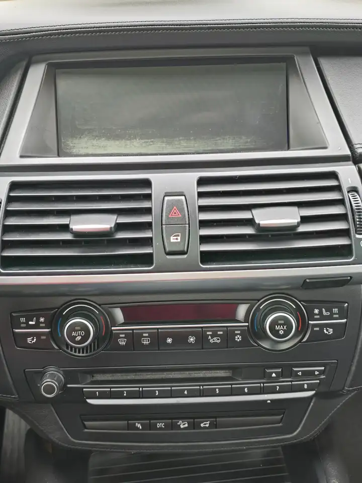 BMW X6 xDrive50i Top – Bild 17