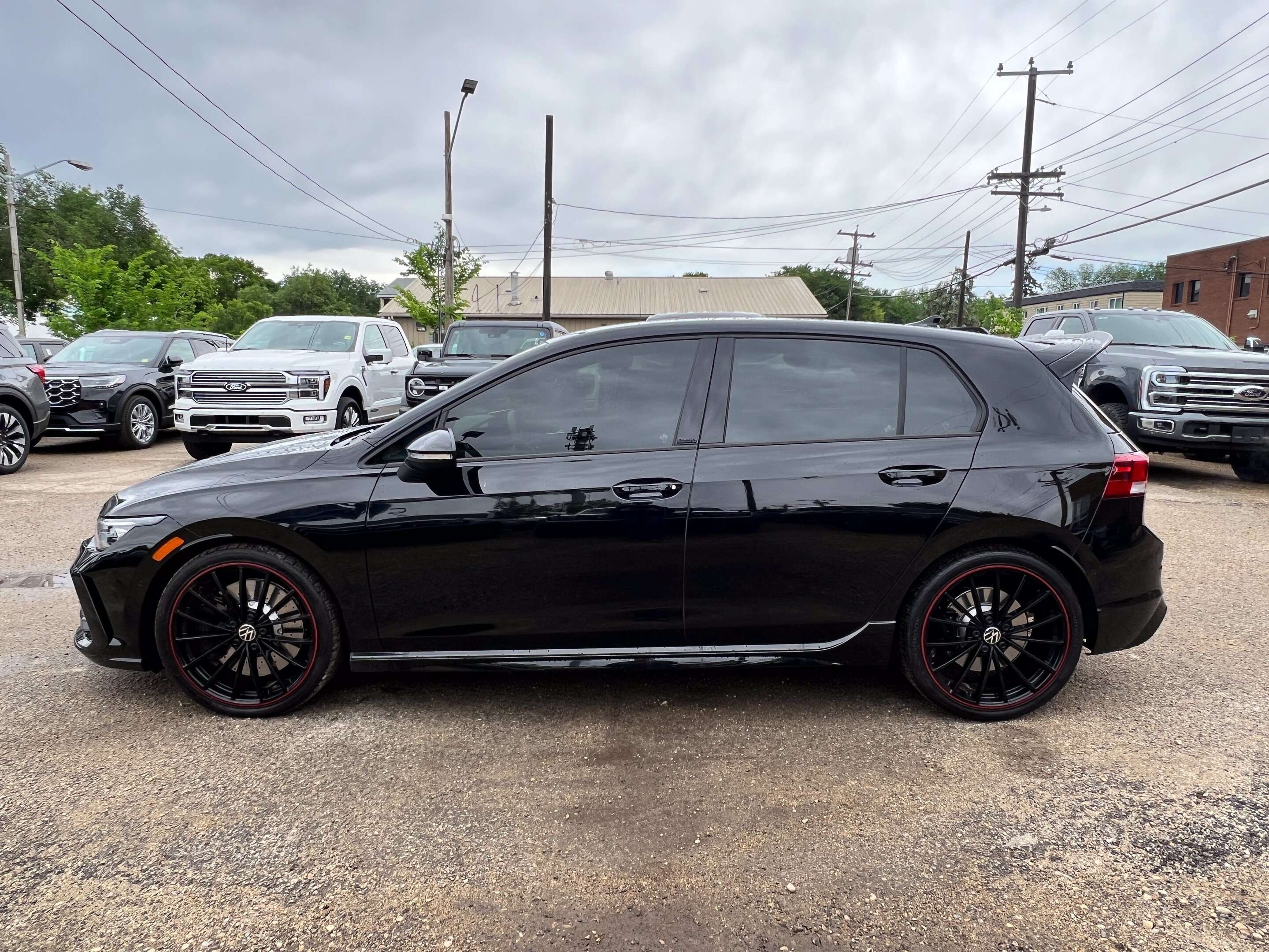 2025 Volkswagen Golf Black Edition | CarPlay | Rear Cam | Climate Seats — снимка 1