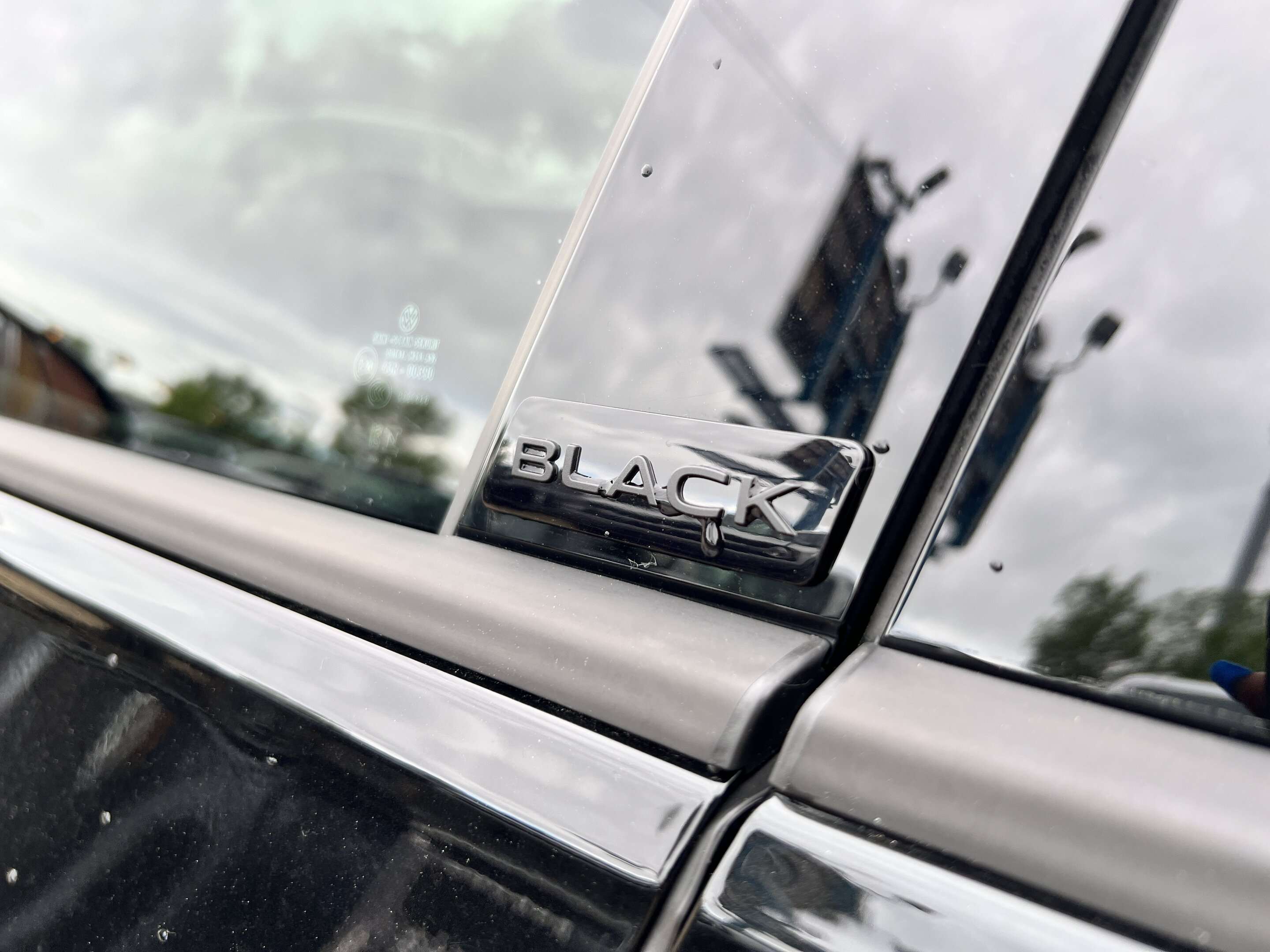 2025 Volkswagen Golf Black Edition | CarPlay | Rear Cam | Climate Seats — снимка 1
