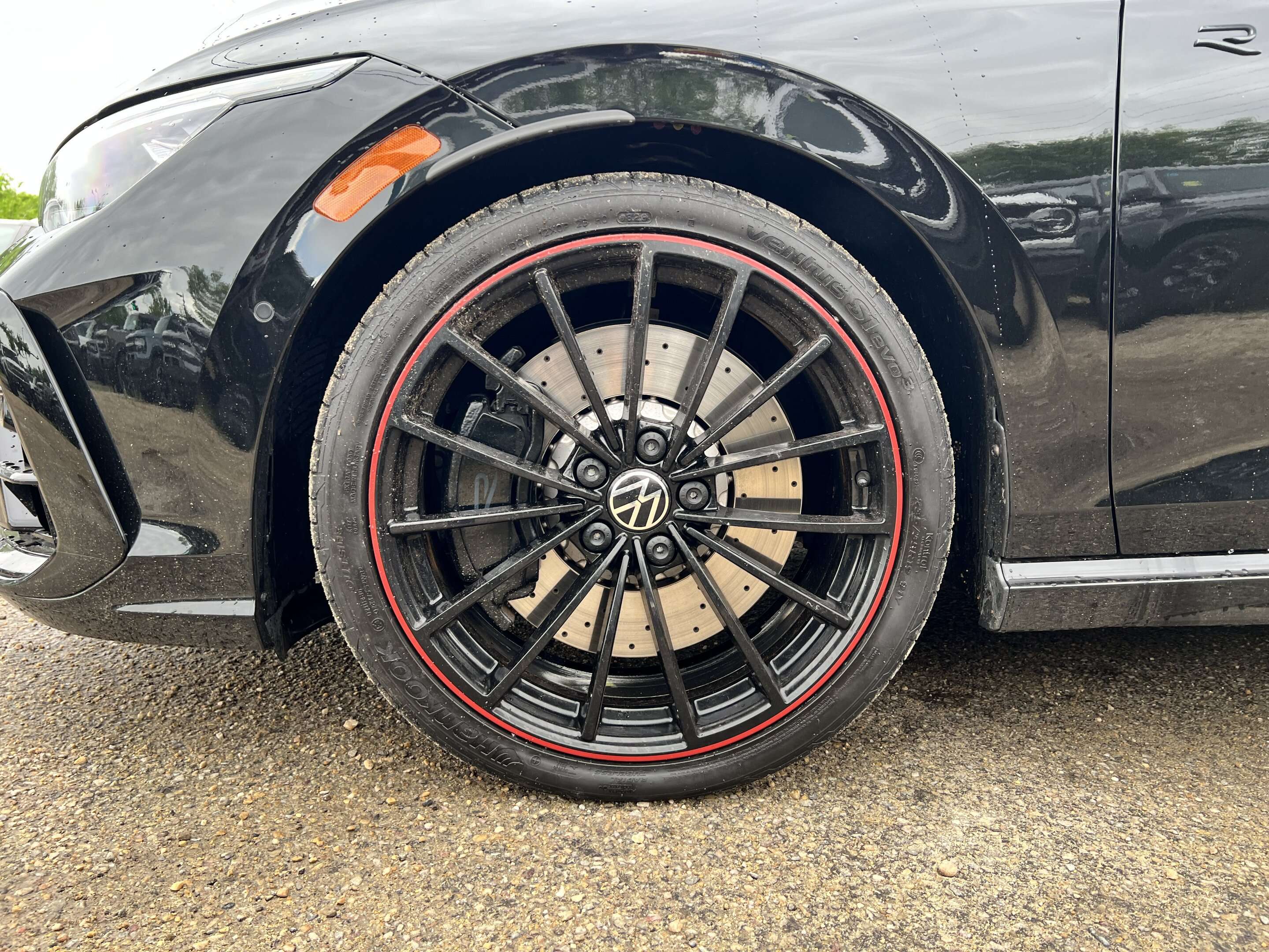2025 Volkswagen Golf Black Edition | CarPlay | Rear Cam | Climate Seats — снимка 1