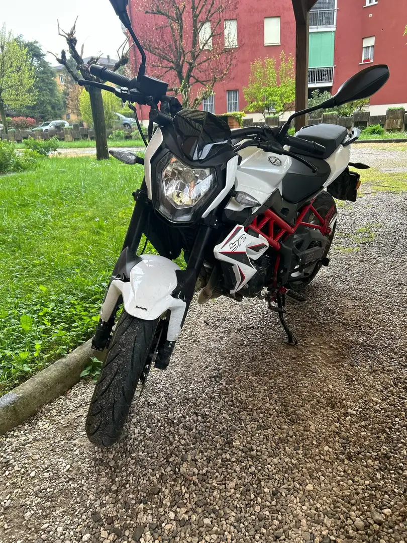 Benelli BN 125 Alb - 1