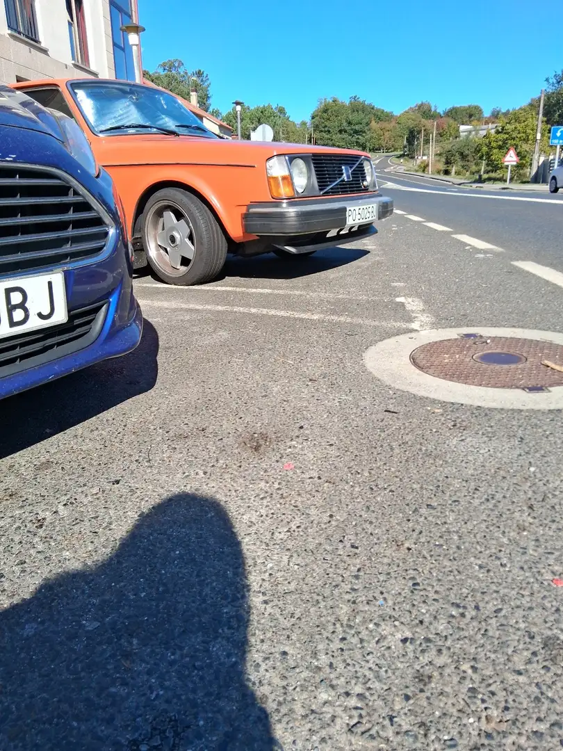 Volvo 244 B21A 100cv, Bloque Rojo 2.1 Оранжевий - 1