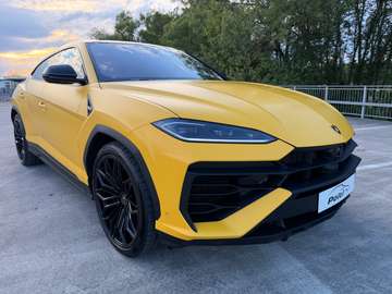 Urus SE PANO BLACK PACKAGE MWST 1.HAND PPF TOP!